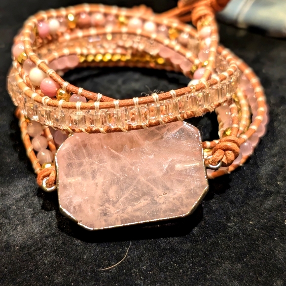 Gorgeous handmade rose quartz BoHo wrap bracelet - Picture 7 of 12